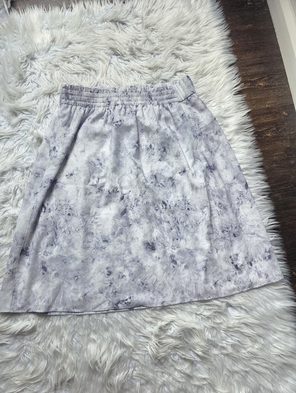 lululemon athletica Marble-Print Light Gray A-Line Skirt